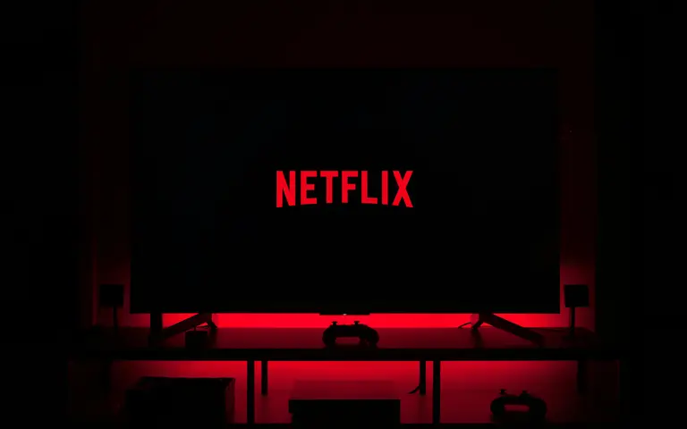 تجربهای نزدیک به سالن سینما Netflix Calibrated